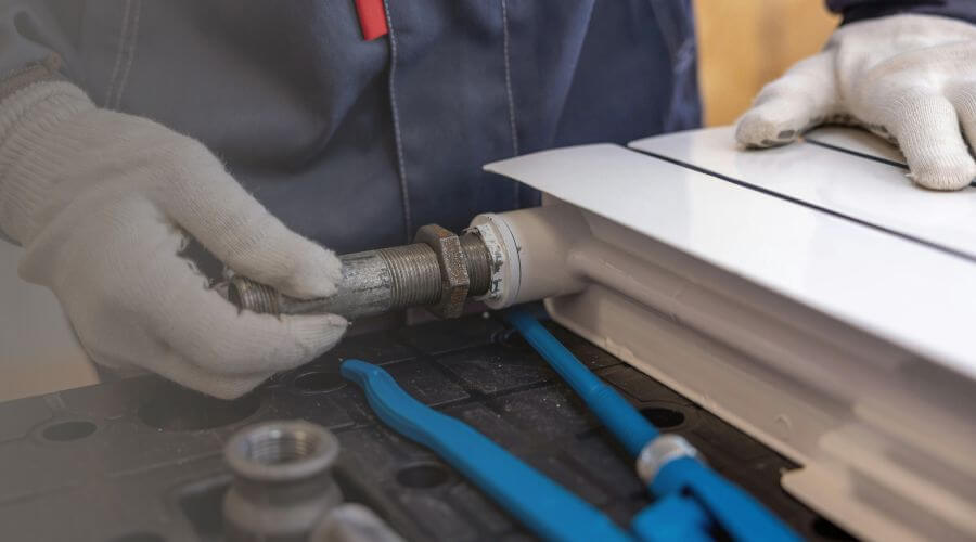 Expert burst pipe repair services in Cottonwood Falls, KS